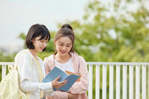 西安心理咨询：喜欢同性别的人是同性依赖还是同性恋？